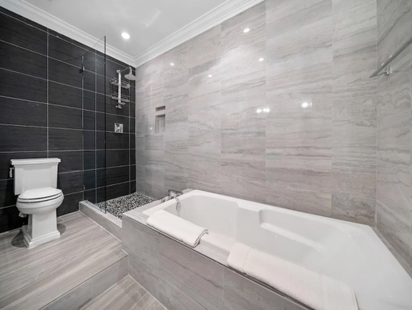 Nassau Luxurious Vacation Rental - Four Bedroom in Paradise